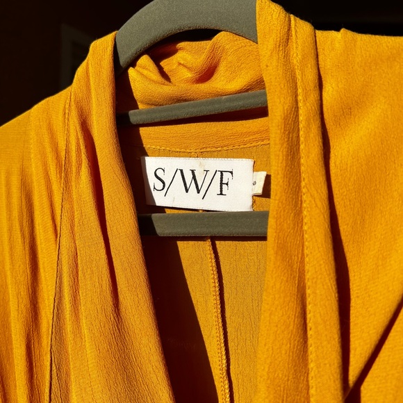 NWT SWF X REVOLVE Plunge Dress in Gold/Saffron, size 8 - Picture 3 of 4